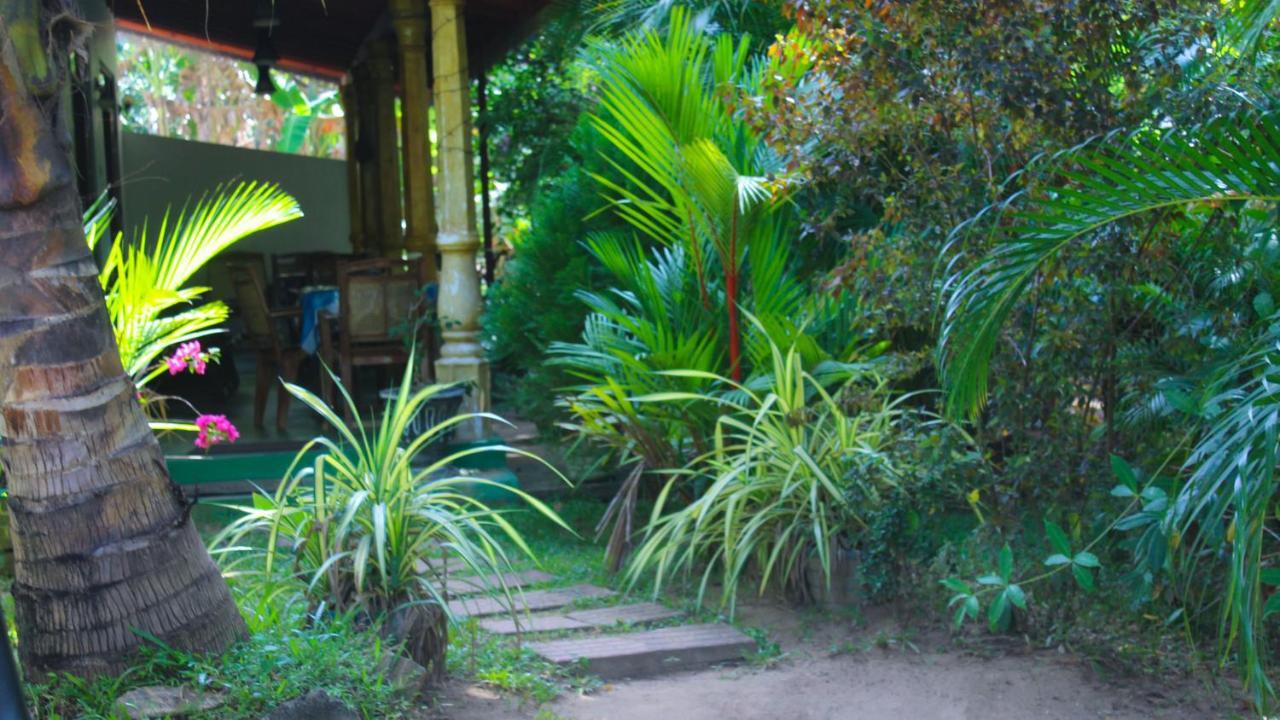 Lathika Homes Sigiriya Esterno foto